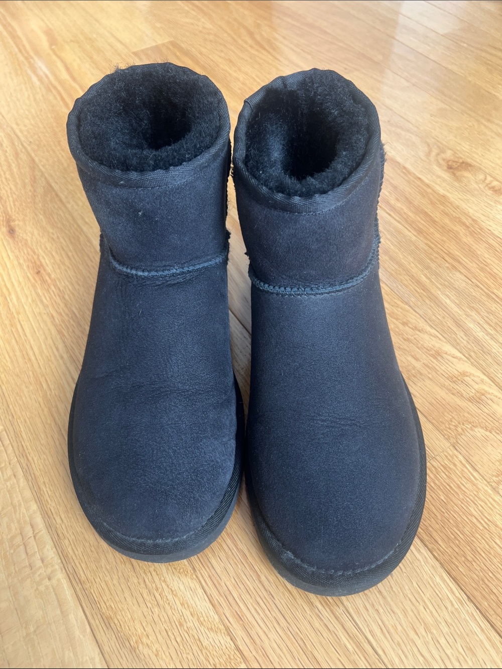 UGG Classic mini boots